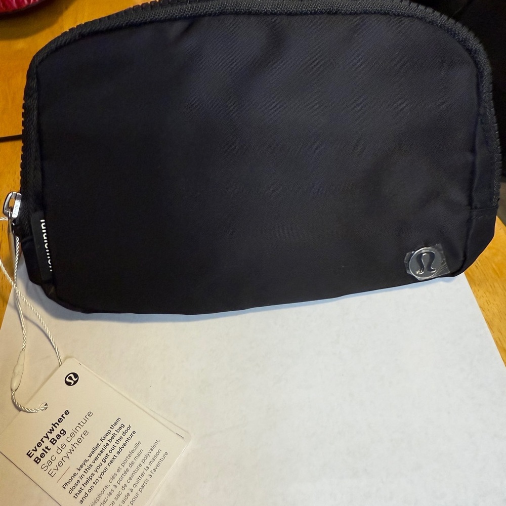 lululemon athletica Black Everywhere Belt Bag